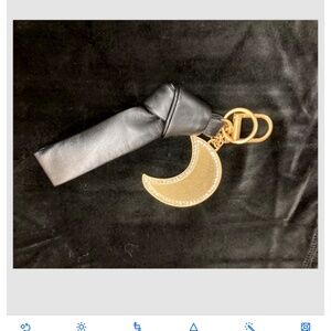 Tory Burch authentic luxury timeless  RARE iconic leather bow key fob